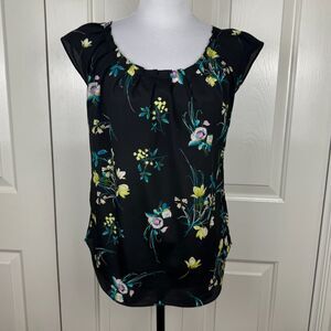 LC Lauren Conrad Blouse Sz XS Black Floral Round Pleated Neck Cap Sleeve